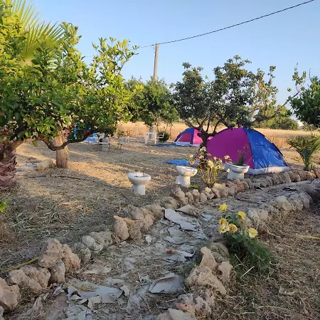 Parque de Campismo Aree Tende Presso La Casa In Campagna Di Ottavia *