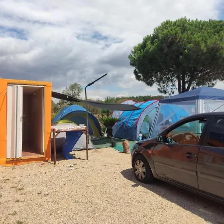 Parque de Campismo Aree Tende Presso La Casa In Campagna Di Ottavia